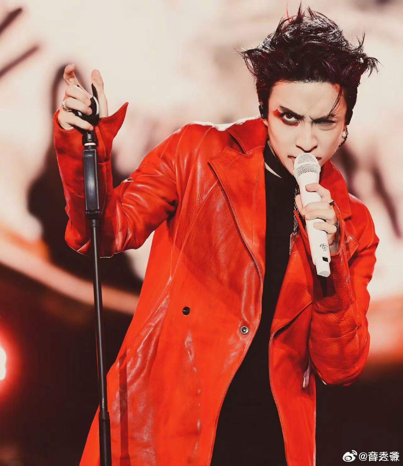 薛之谦万兽之王官宣青岛站 薛之谦万兽之王巡回演唱会终于官宣青岛站了，等了这么久终