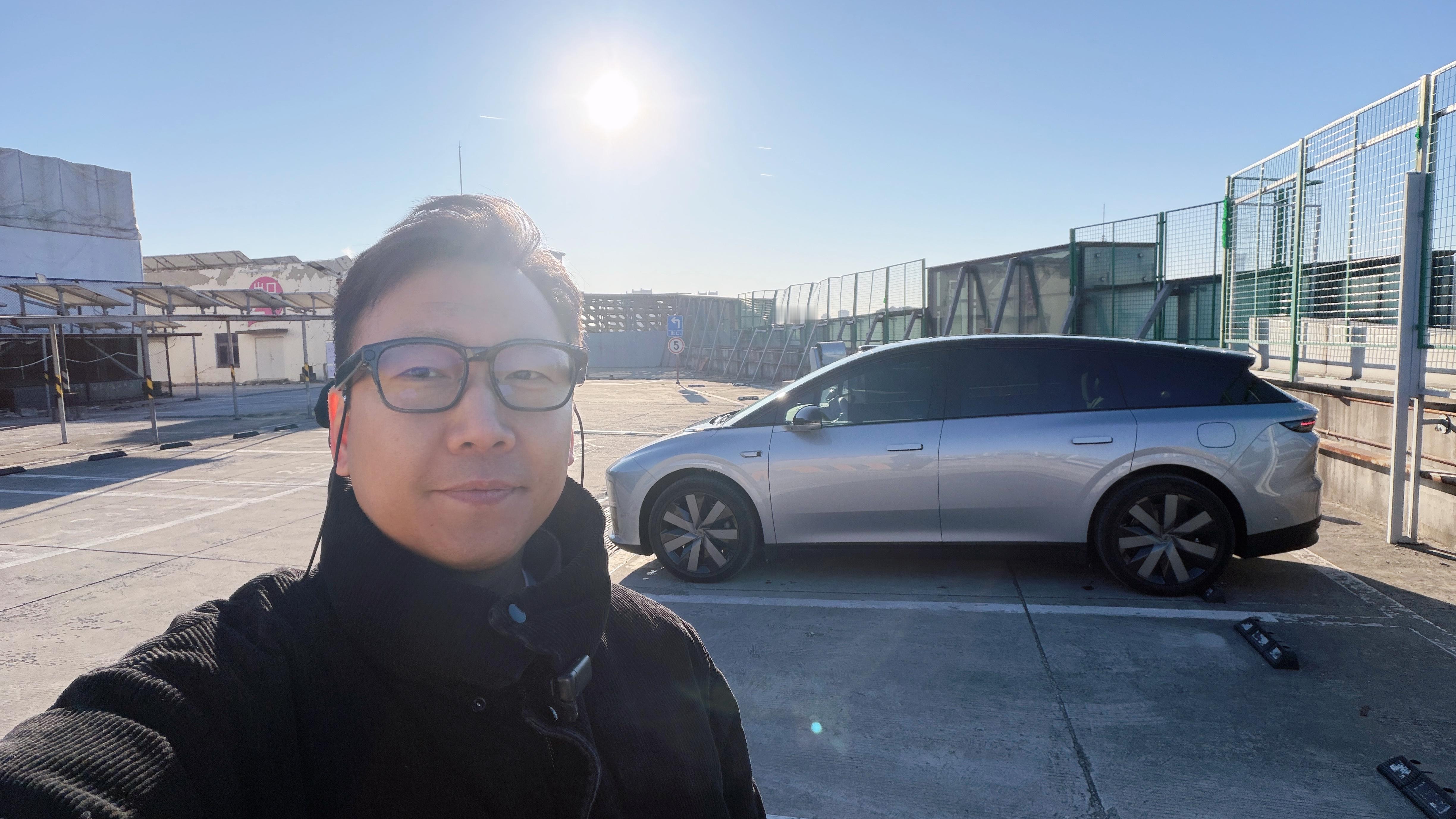 今儿一位Model Y车主哥们过来拍我i6，琢磨换车，我也没怎么渲染，反正路上着