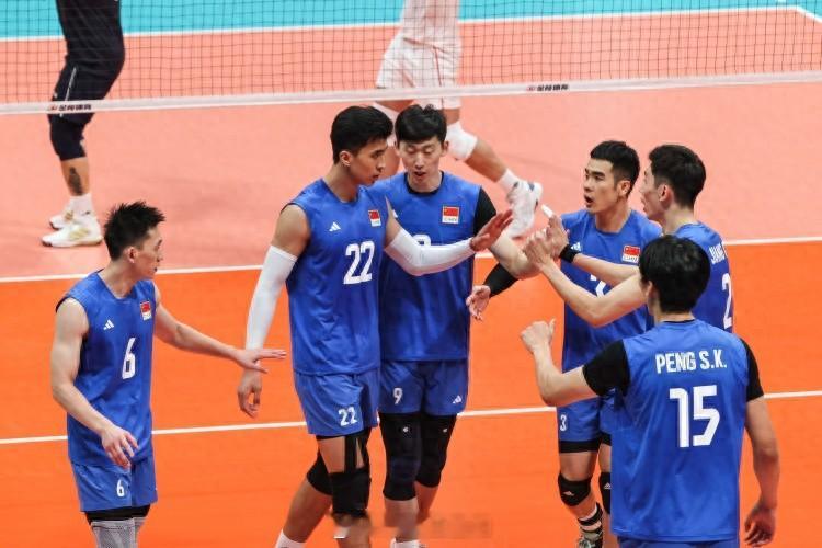 #中国男排3比0埃及男排# 7月6日讯 在刚刚结束的世界男排挑战者杯半决赛中，中