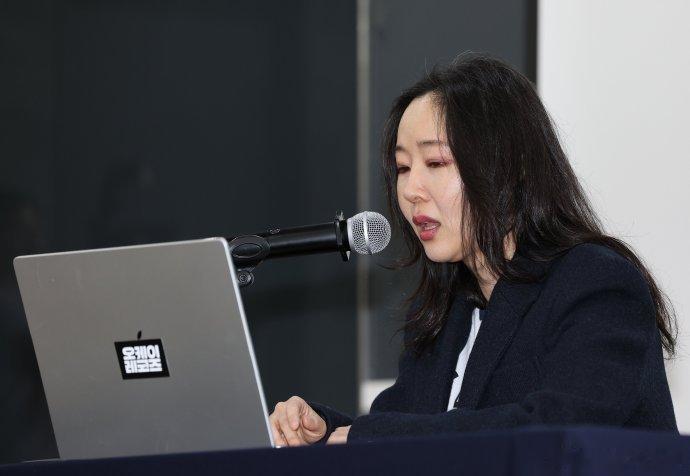 闵熙珍胜诉ILLIT导演法院驳回ILLIT导演对闵熙珍的诉讼 据韩媒，韩国法院驳