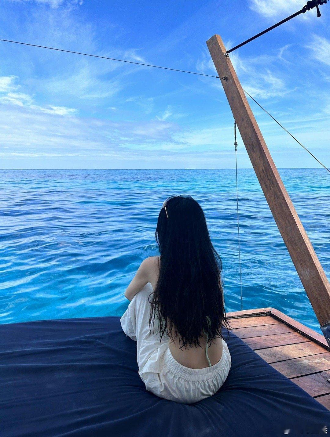 Gala女友都这么顶吗？当初应该打职业的[舔屏]我买了一件很性感的泳衣！GALA