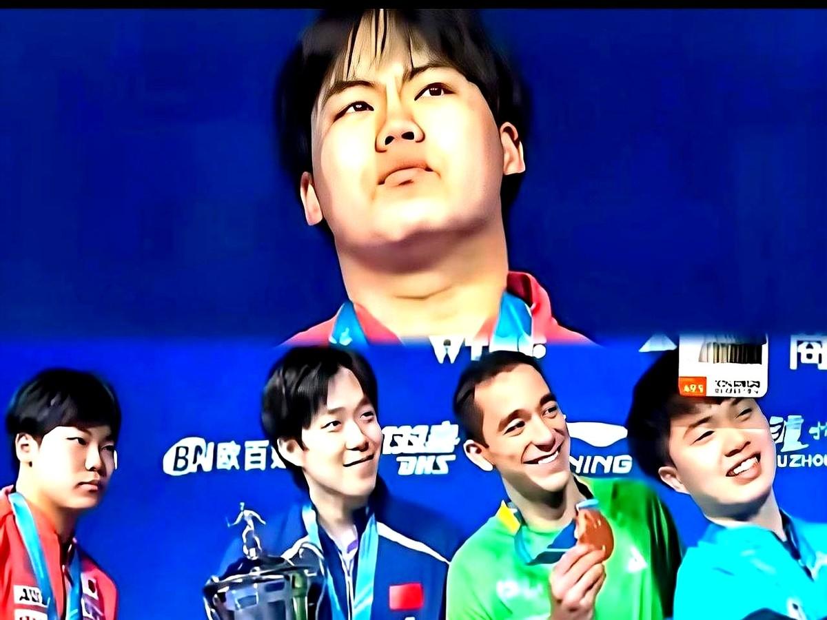 领奖台满脸不服的年轻国乒小将！

刚结束的国际赛事，他跟世界第一战到决胜局，差点