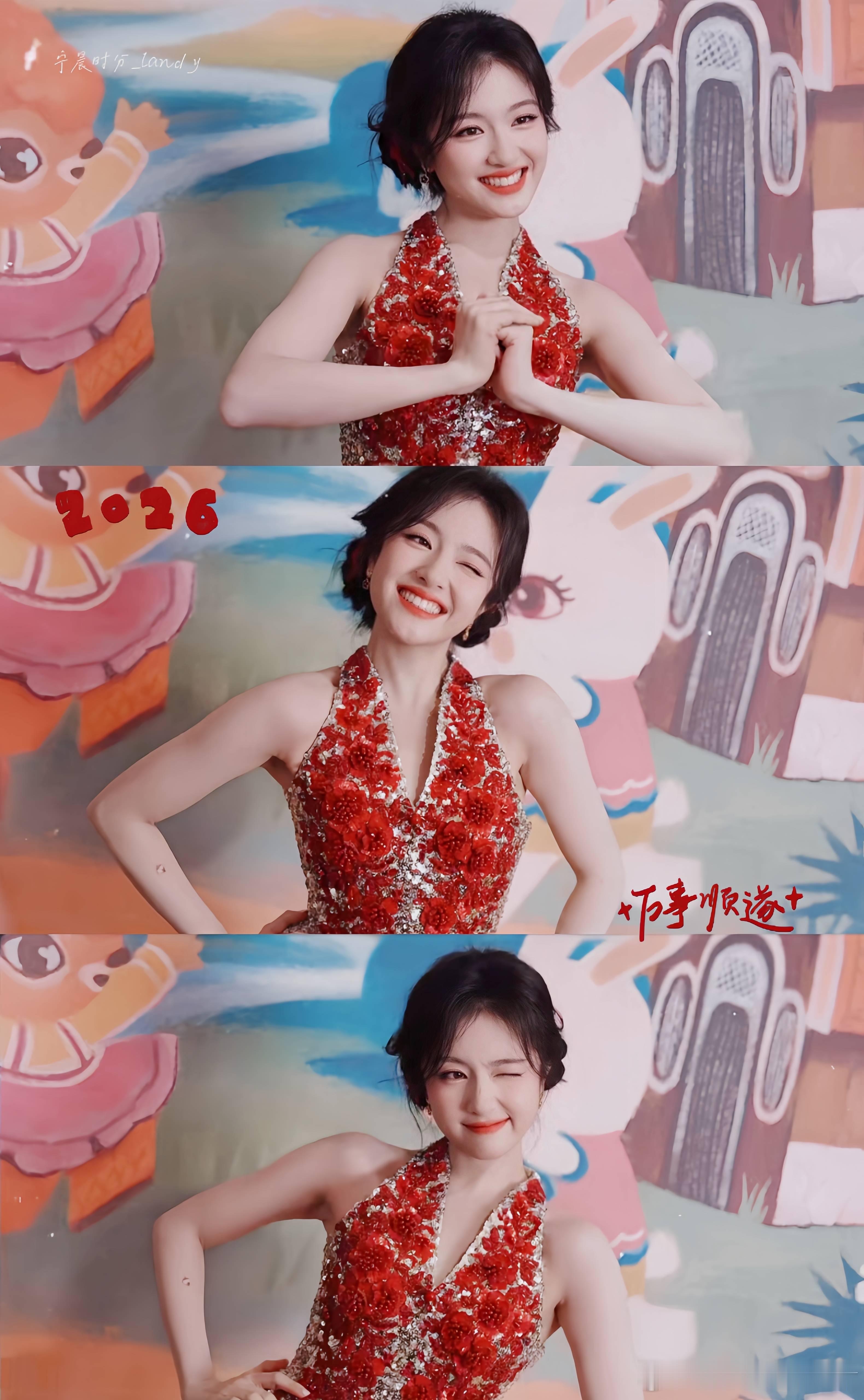 李兰迪舞台萌成啥样了 被李兰迪春晚造型可爱到了！红色亮裙+乖巧丸子头。笑容甜甜的