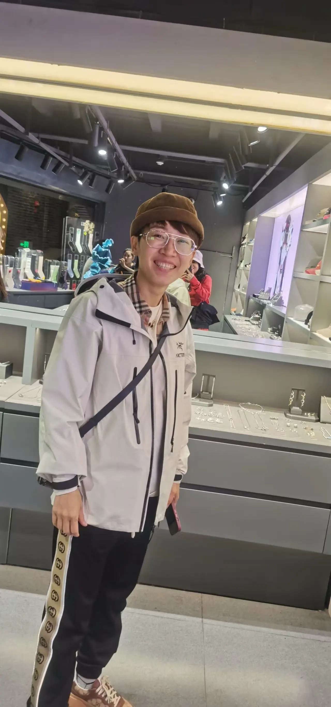 你对生活微笑，生活就会对你微笑😊最好的都在来时的路上😂