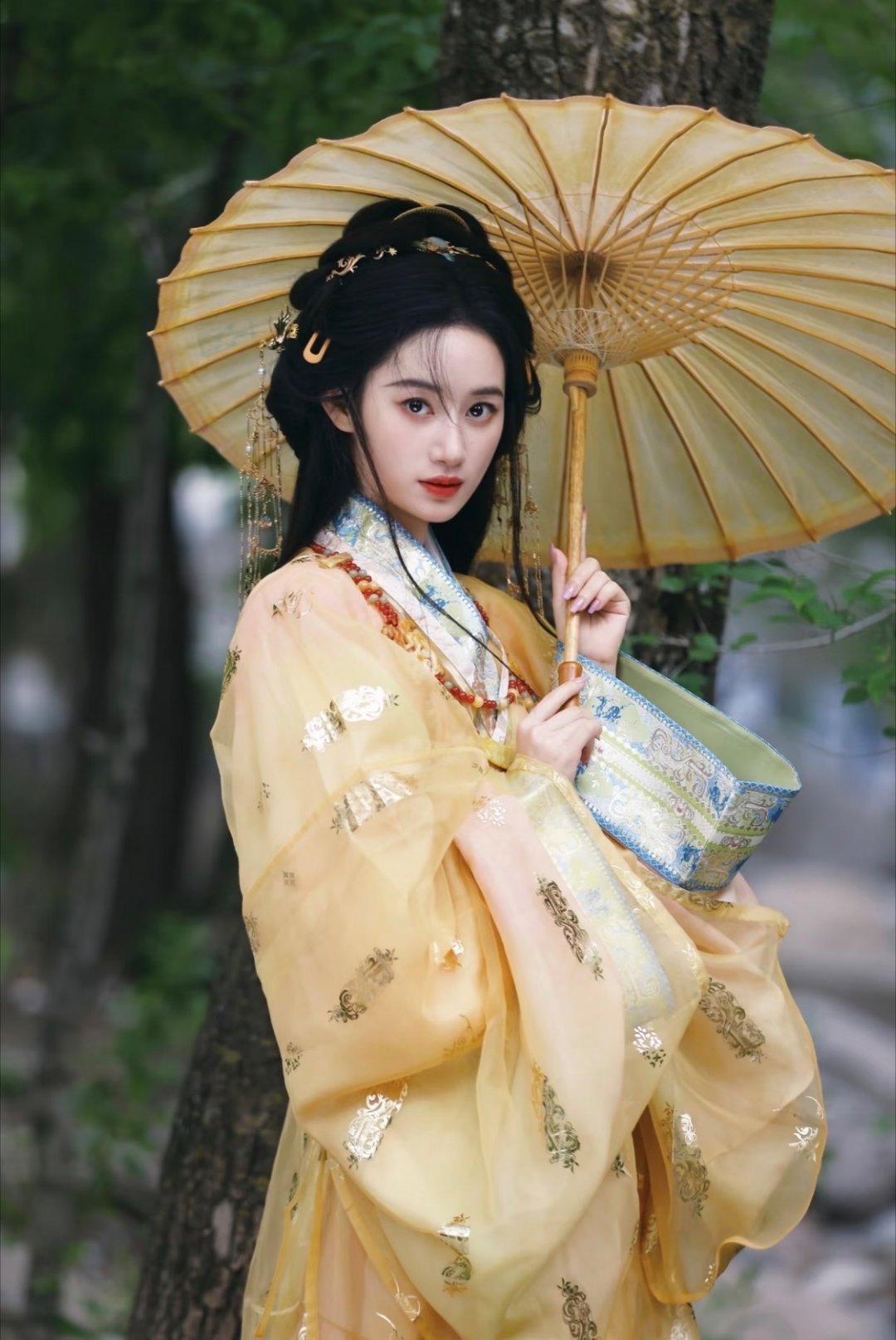 网友票选出最适合战国袍造型的女明星：TOP9 陈都灵TOP8 孟子义TOP7 杨