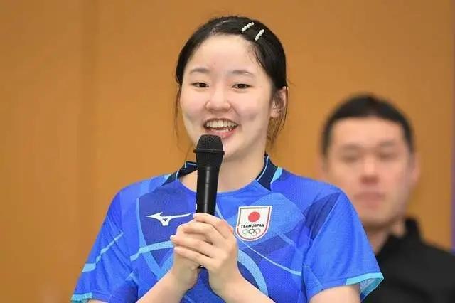 张本美和抵达中国参加乒超联赛！

这次张本美和加盟成都高新若水居，可谓话题十足。