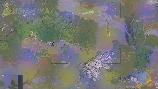 7月24日，红利曼方向，俄军发射伊斯坎德尔-M战术弹道导弹打击乌克兰武装部队第6