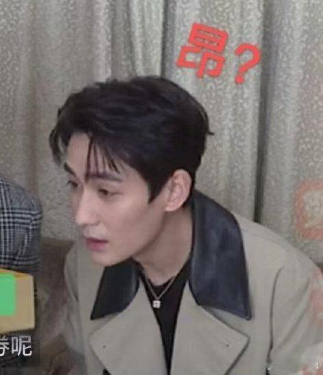 李佳琦说可能缺席两个季度直播李佳琦哽咽被李佳琦的真诚打动，坦然分享规划，这样的他