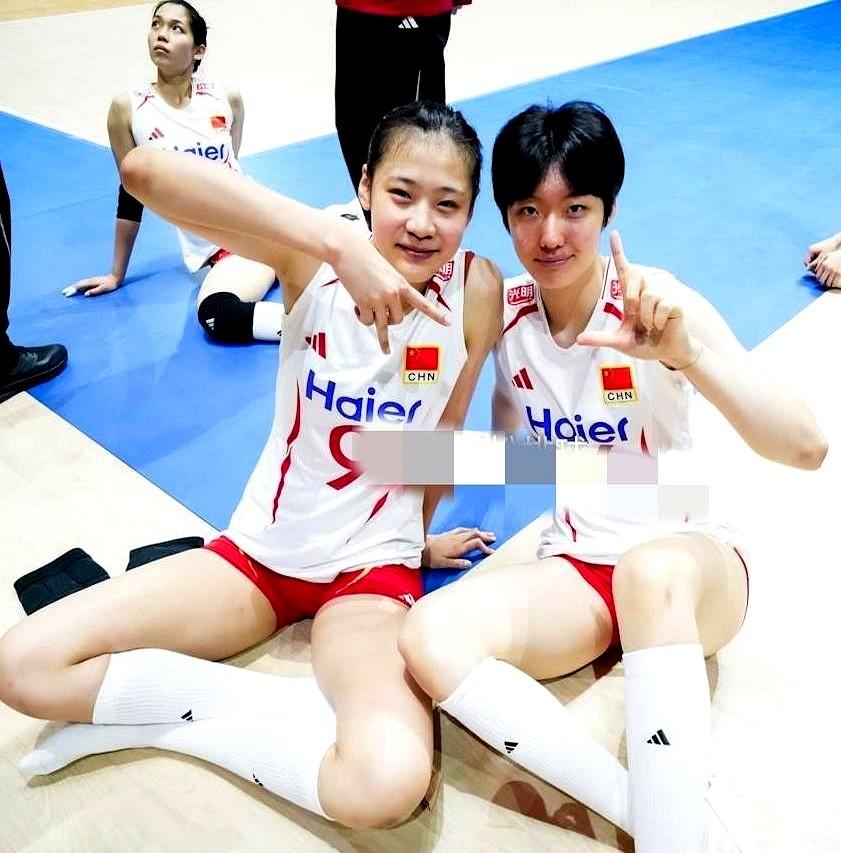 中国3-2赢泰国女排，副攻长城组，起到关键作用。
郭中楠一上场，10次扣球就砸中