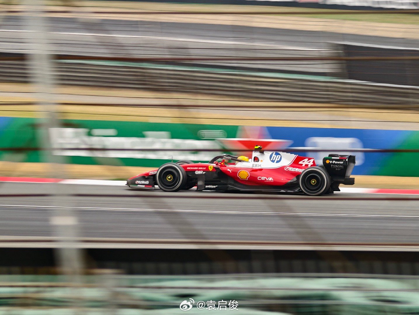 今年没遗憾了，终于见证过老汉的领奖台