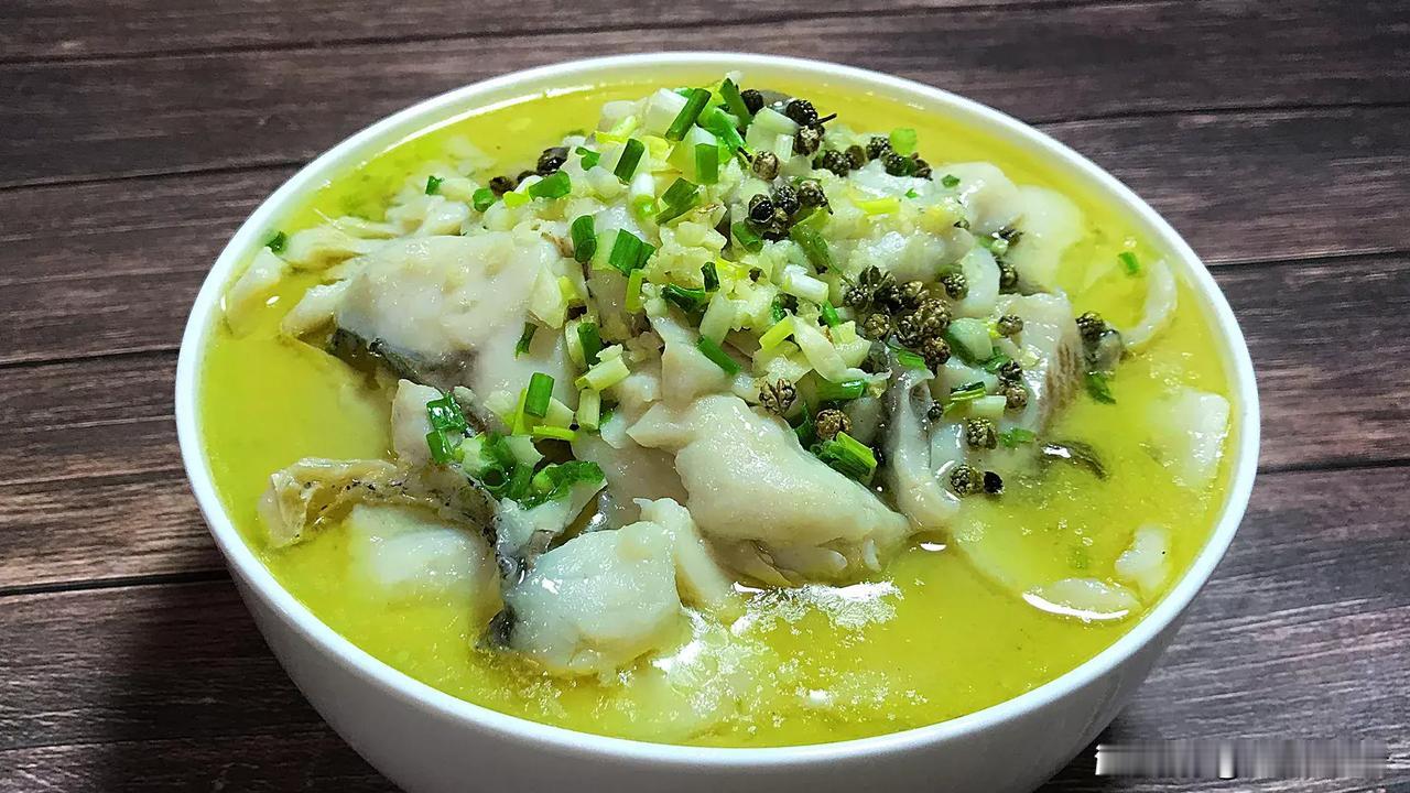 吃鱼肉，喝鱼骨汤，酸菜鱼这样做超美味！详细做法步骤>>
