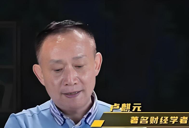 真正能改变一个国家命运的，未必是偷走一份绝密文件的人，也可能是坐在会议室里，轻轻