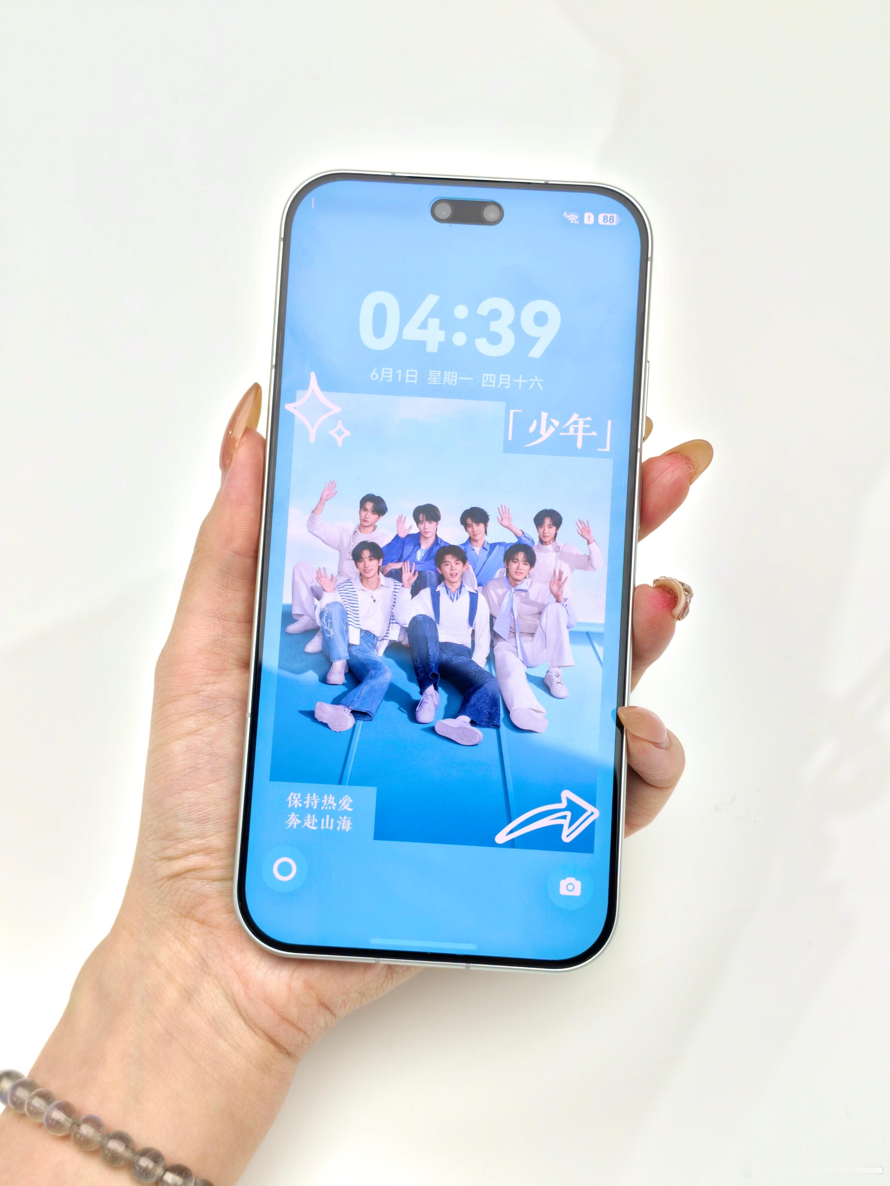 华为nova 16系列真机上手，感受一下这个外观，大家喜欢吗？nova16价格