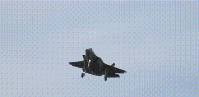 土耳其版”F-35A“在亚利桑那州训练画面曝光，看样子离交付不远了。