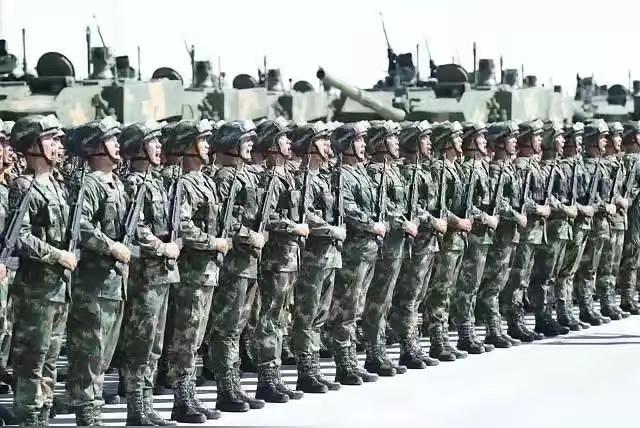 解放军枕戈待旦 只等号令解放台湾

祖国统一这事儿，是十四亿人心里头等的大事，谁