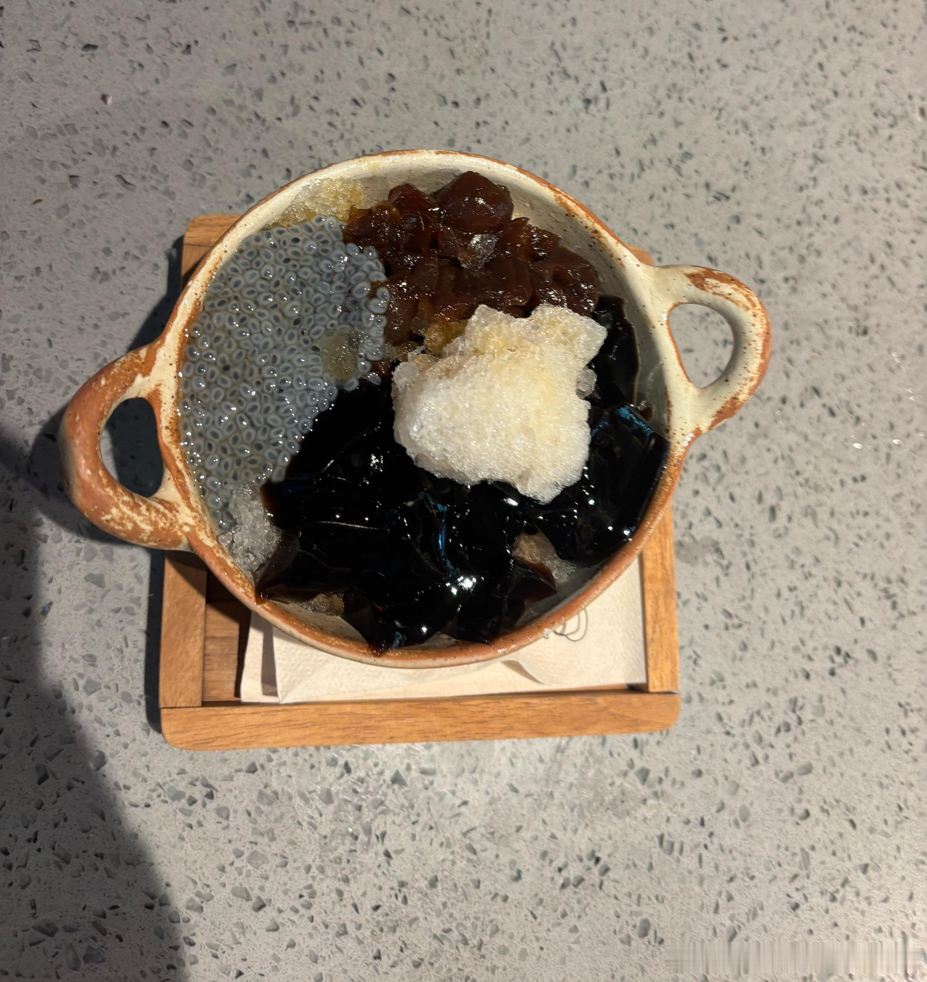 今天的甜品不错 