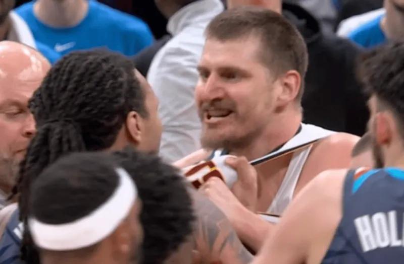 2026年来，最好看的比赛，多尔特真脏！

掘金 vs 雷霆，分区决赛级别的比赛