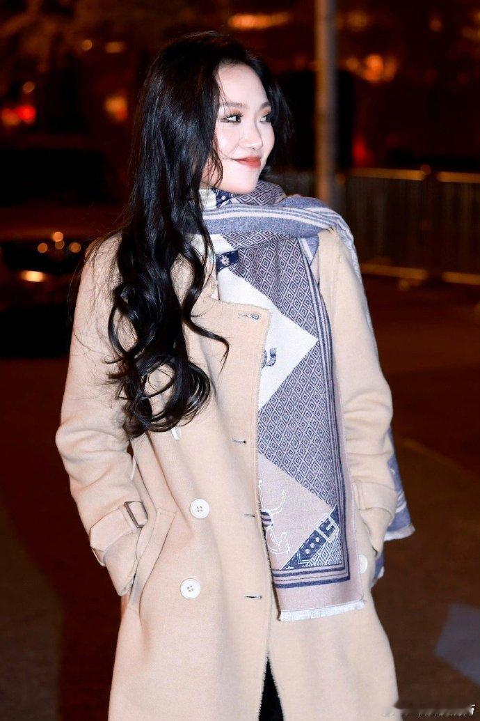 追《声鸣远扬》完全被颜值和实力双重圈粉！每位嘉宾都自带闪光点，五官精致就算了，舞