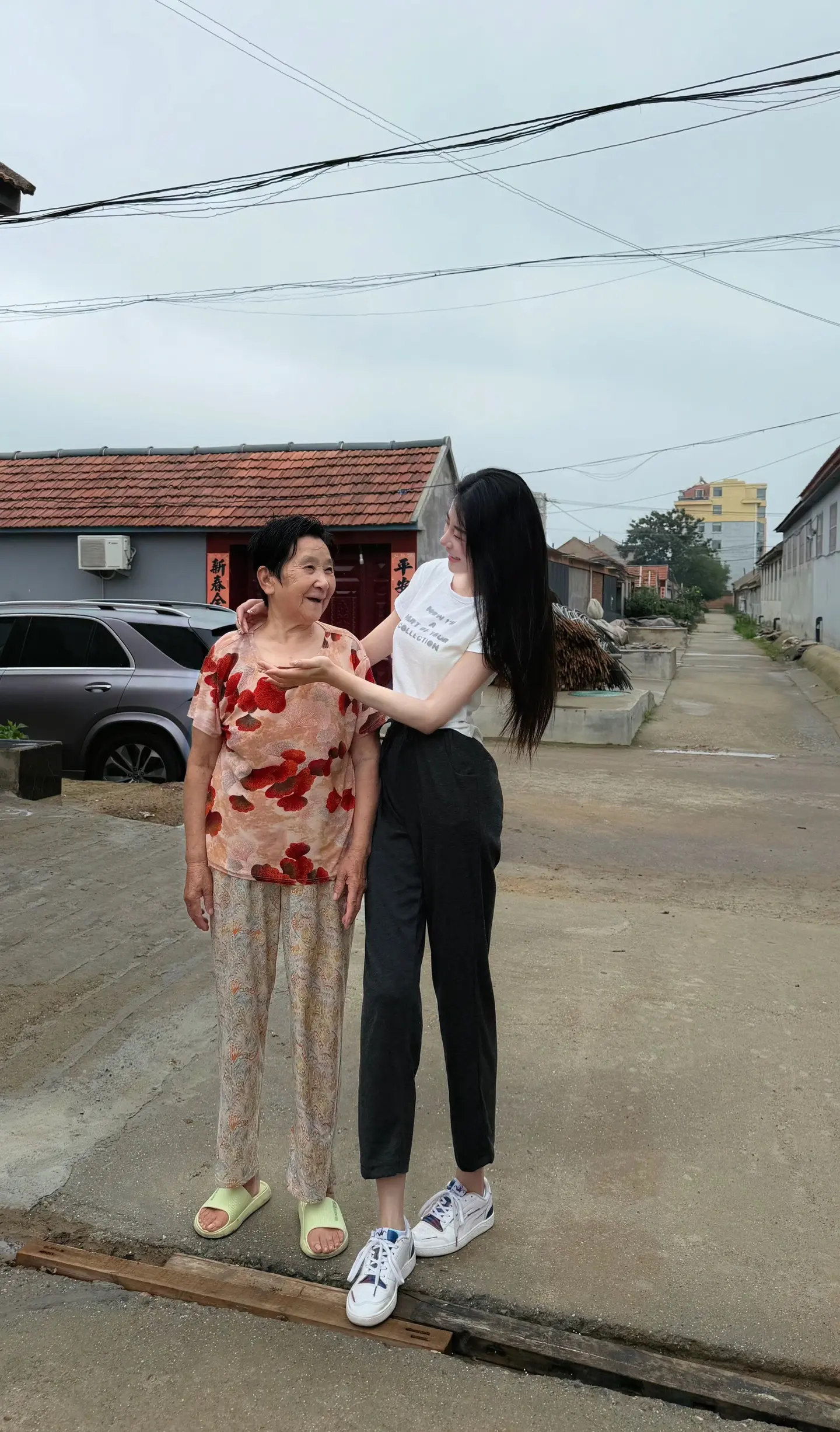 在那个满是“招娣”的年代，我的奶奶叫“金兰”。