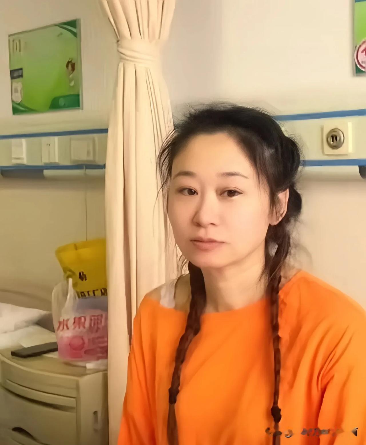 一个女人一生中的三年。

从明眸皓齿明媚娇艳到骨瘦如柴再到抱憾离开，有太多的不舍