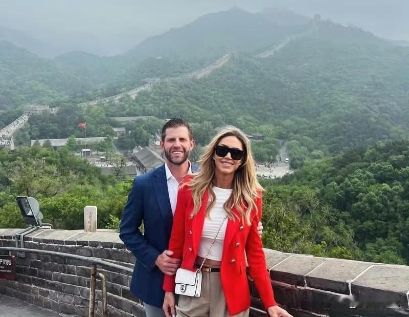 特朗普儿子儿媳上八达岭长城溜达了一圈！特朗普谈中国行：巨大成功 非常精彩