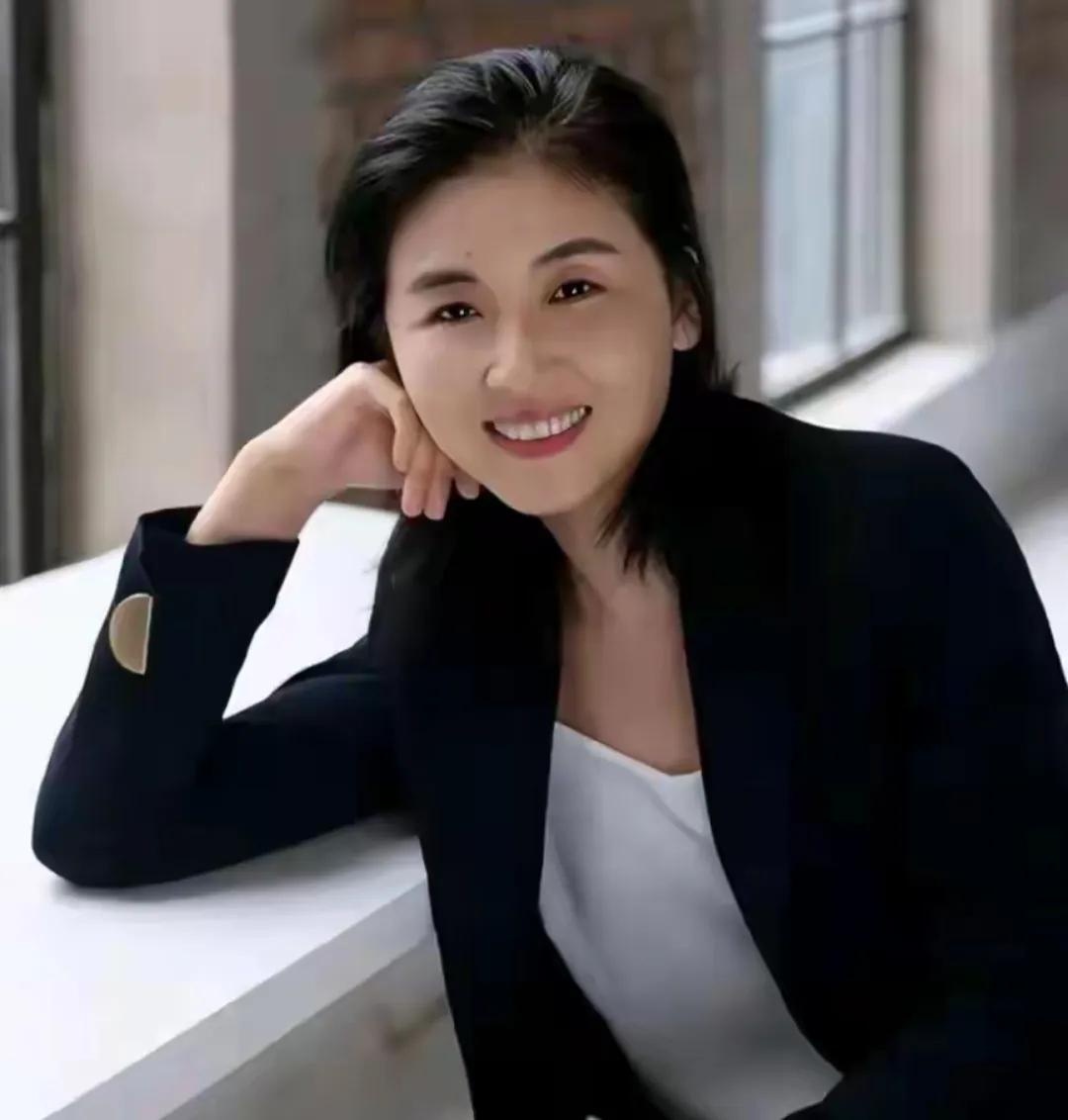她，才貌双全，女中豪杰，为国争光，是人人敬仰的科学家，你知道她是谁吗？#娱乐# 