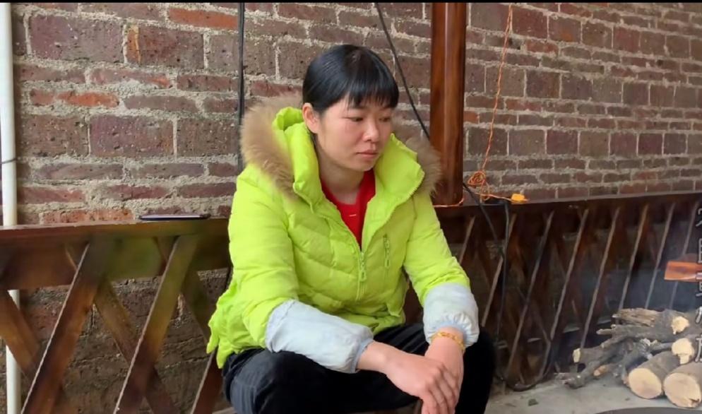 终于离婚了！前夫简直嗜酒打牌如命，家成了他万里挑一才会落脚的地方，日子被搅得乌烟