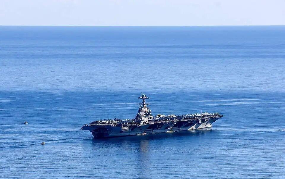 美国福特号航母又出事了，突发火灾

美国海军“福特”号航母近期又被事故缠身。刚有