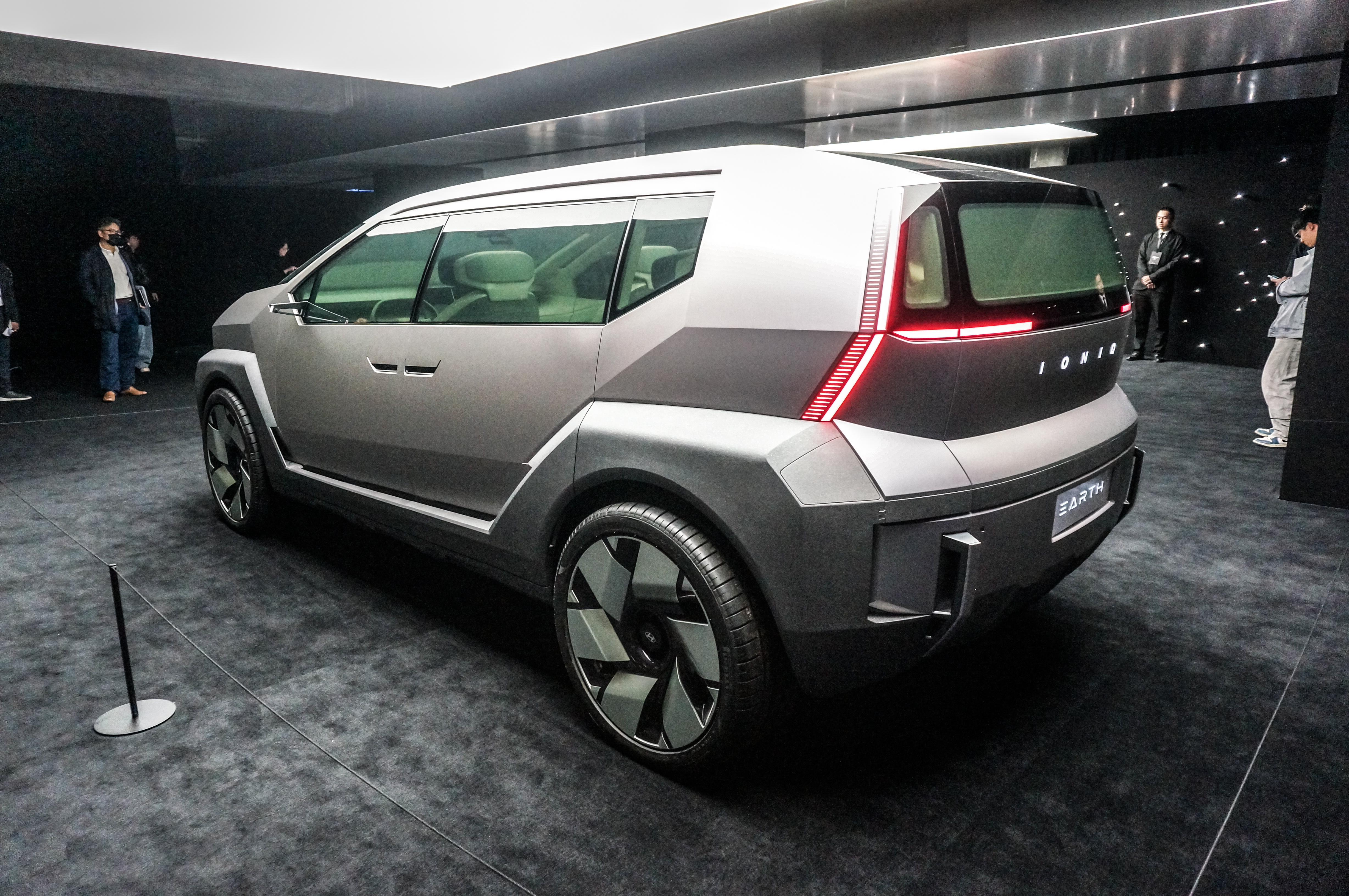 新车划重点艾尼氪正式进入中国 近日，现代汽车宣布旗下电动化品牌艾尼氪正式进入中国