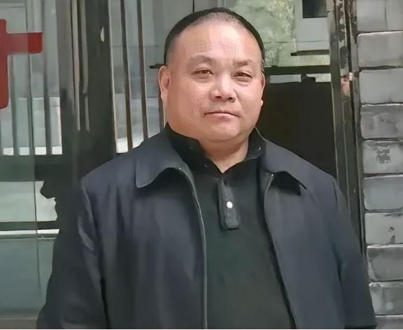 惊爆！释永信被调查期间，他的弟弟释永胜，也就是刘应彪，竟然玩起了“消失”！

7