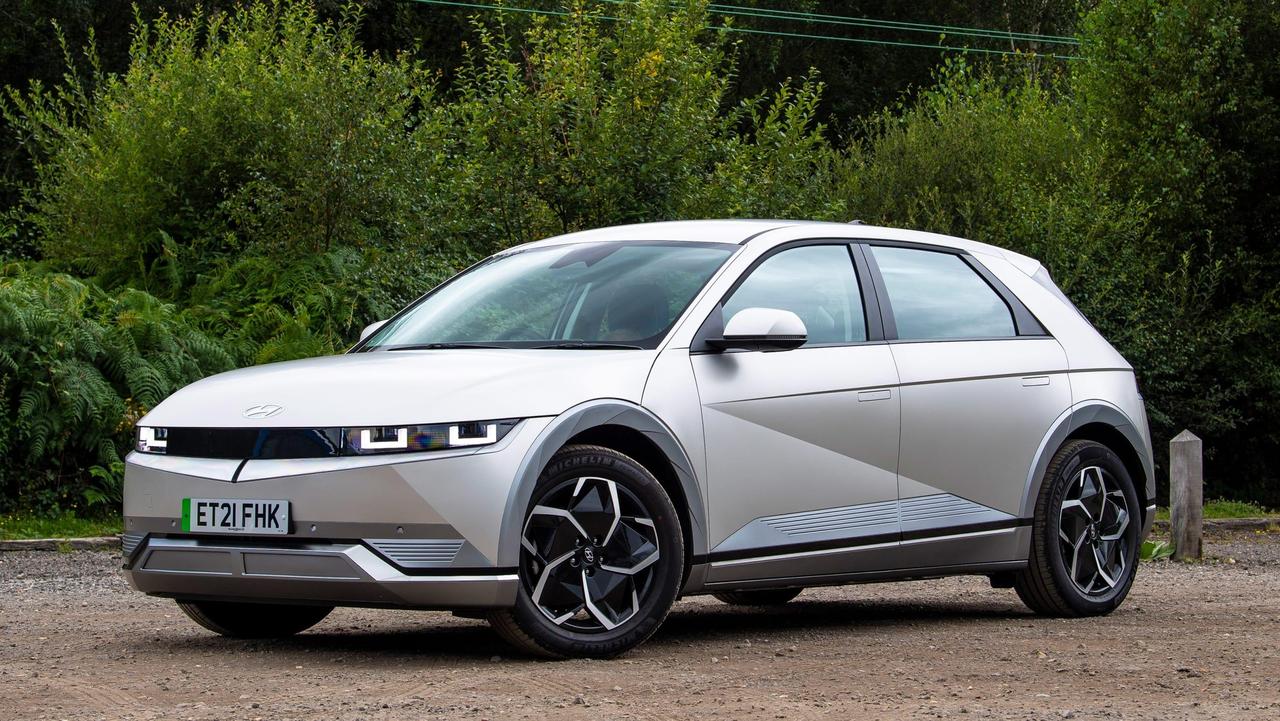 【现代ioniq 5中期改款曝光，或采用宁德时代电池】
IONIQ 5的中期改款