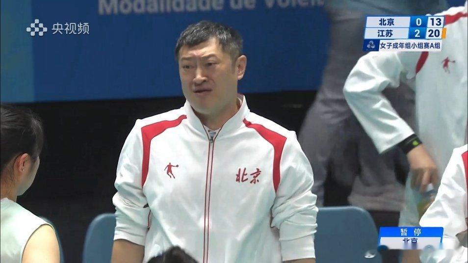 匡哥咋打的?帝都居然0-3被江苏横扫，一局都赢不了，比分还这么惨（17-25，1