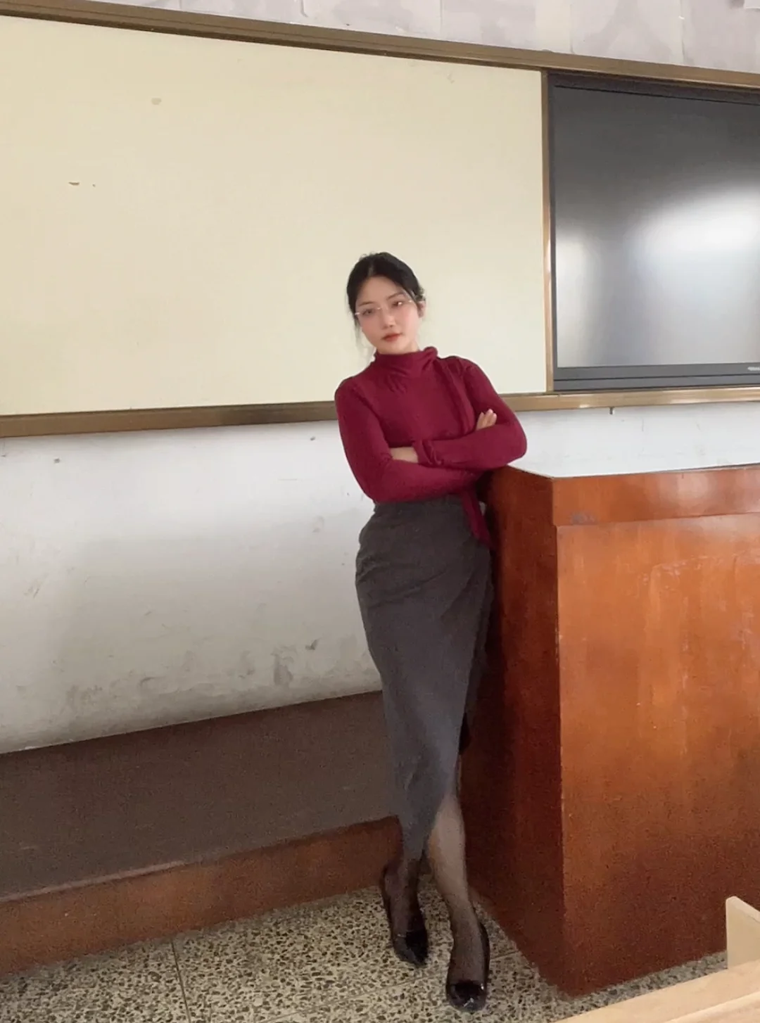 40+老师光彩照人 除了做更要吃阿