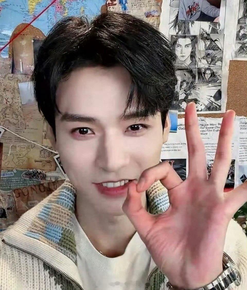 龚俊、任嘉伦今日份直播截图，吓了一跳又一跳