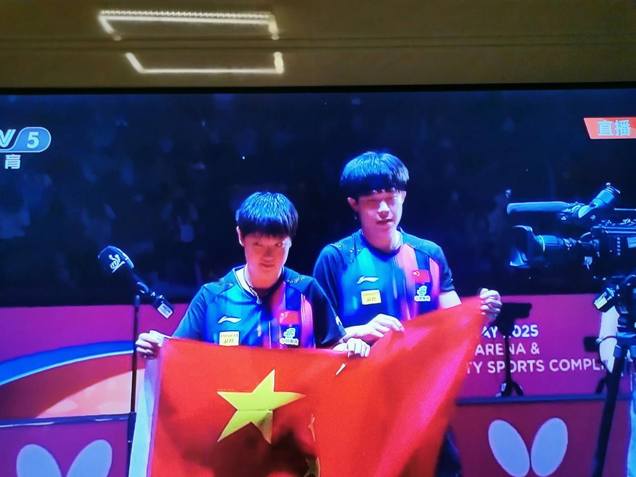 恭喜莎头
圆满多哈
[烟花][烟花][烟花]