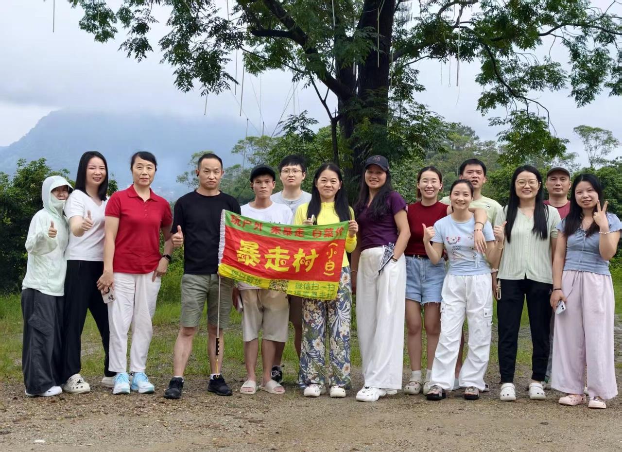 夏天玩水那就来广州大丰门漂流我的快乐就是跟好朋友们一起分享山水之间任逍遥 大自然