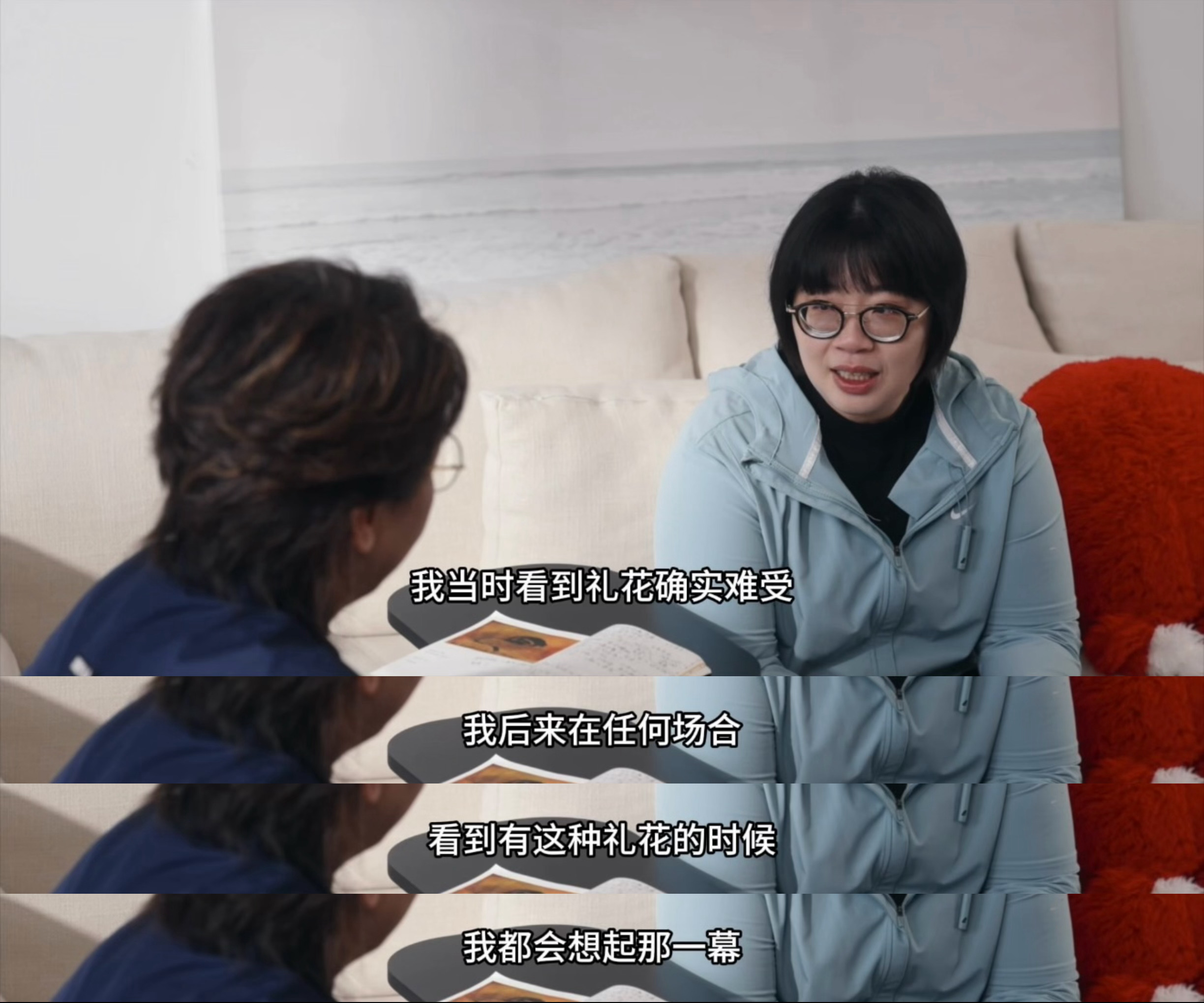 颜如晶因陈铭PTSD谁还记《奇葩说》那场令人意难平的决赛。颜如晶在《她的房间》聊
