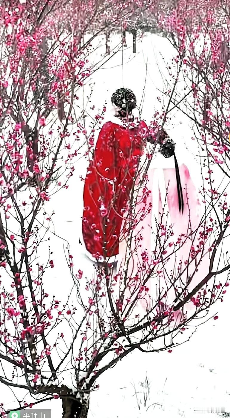 不由你不信，人和人之间的关系靠的就是缘分。
当然缘份有善缘有恶缘，无缘对面不相逢