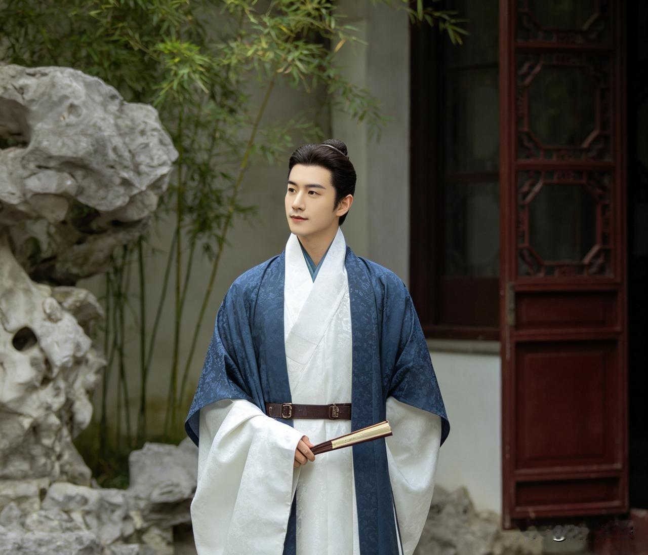 “矫枉必须过正”吗？

用在历史批评中，其实是一种智识上的懒惰。以批评清朝为例，