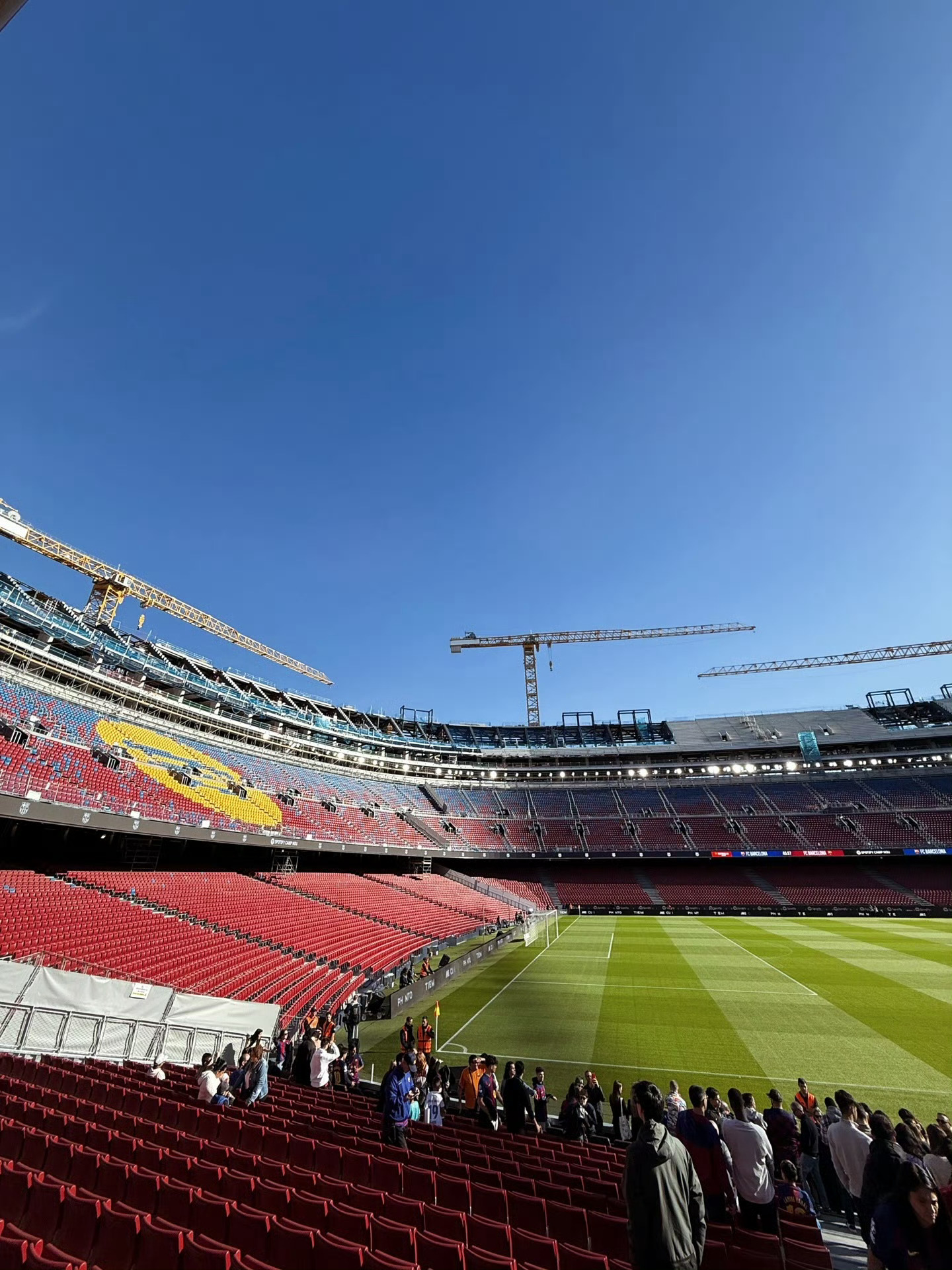 据《世界体育报》报道，巴塞罗那将在本周末西甲主场对阵毕尔巴鄂竞技的比赛中，重返历