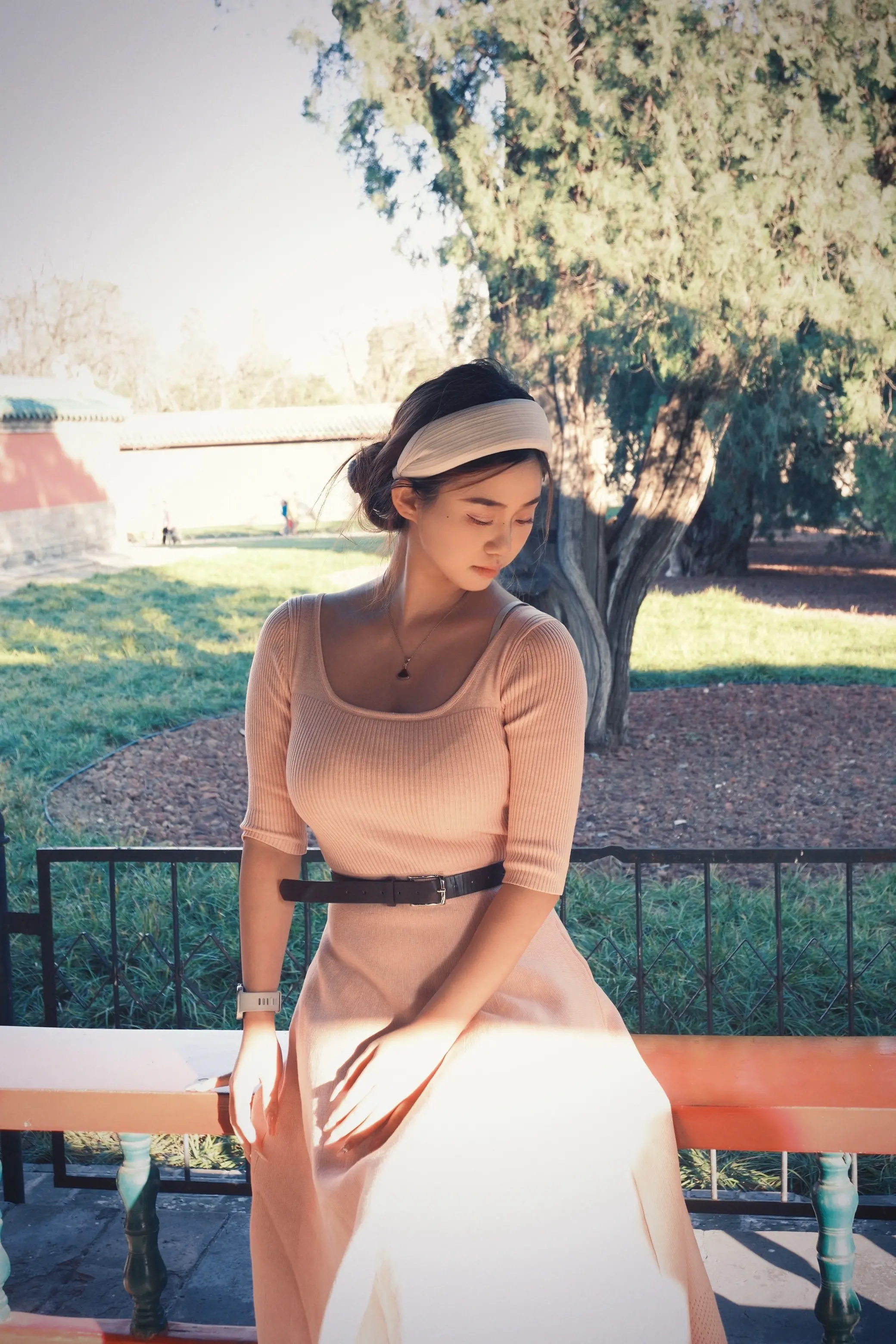 平静是被眼泪泡软了褶皱的纸张