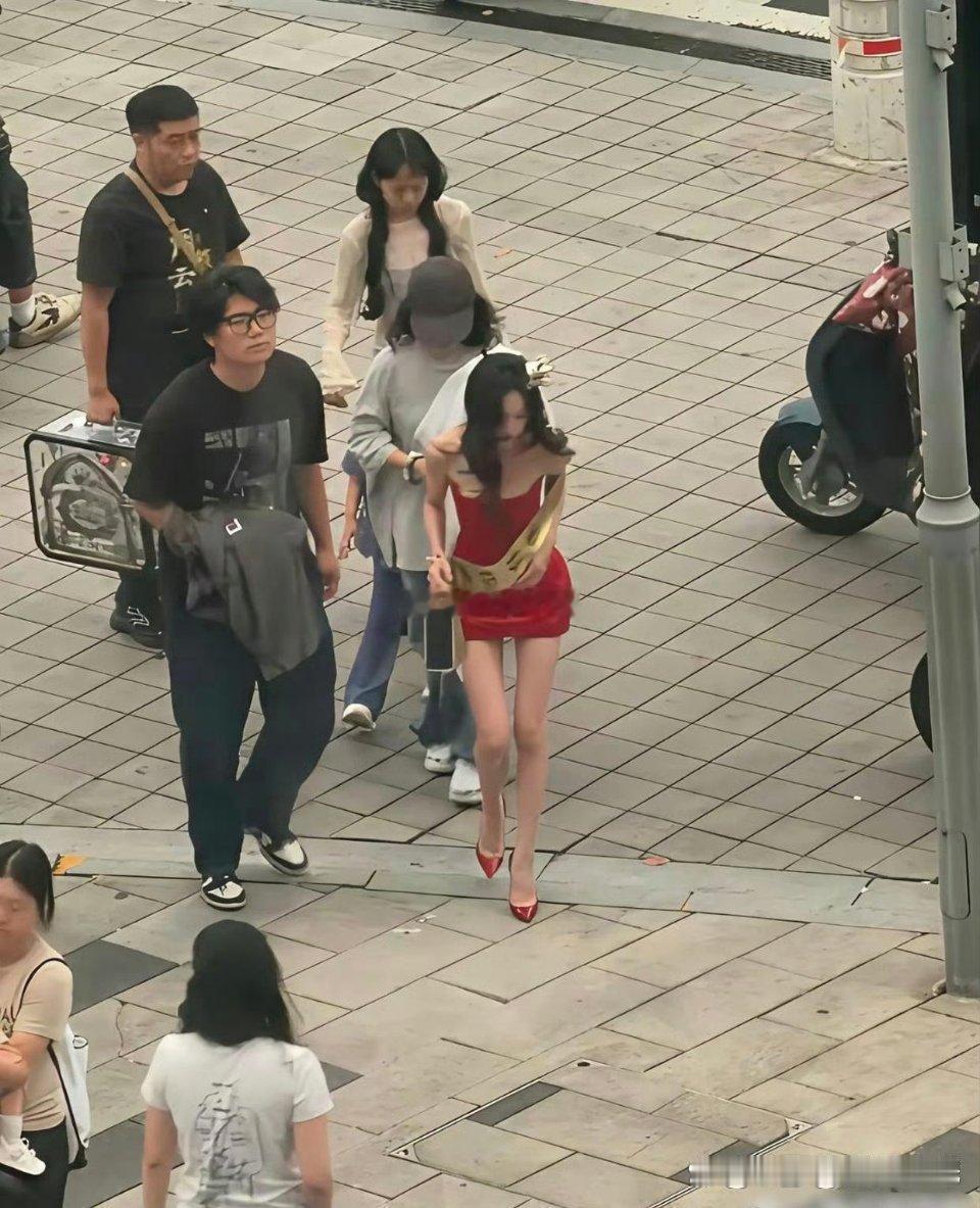 只有瘦到这种程度，上镜才刚刚好 ​​​