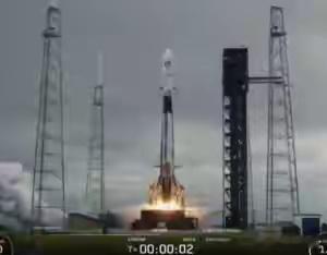 猎鹰9号成功发射并回收 2025年SpaceX完成165次猎鹰火箭发射2026年