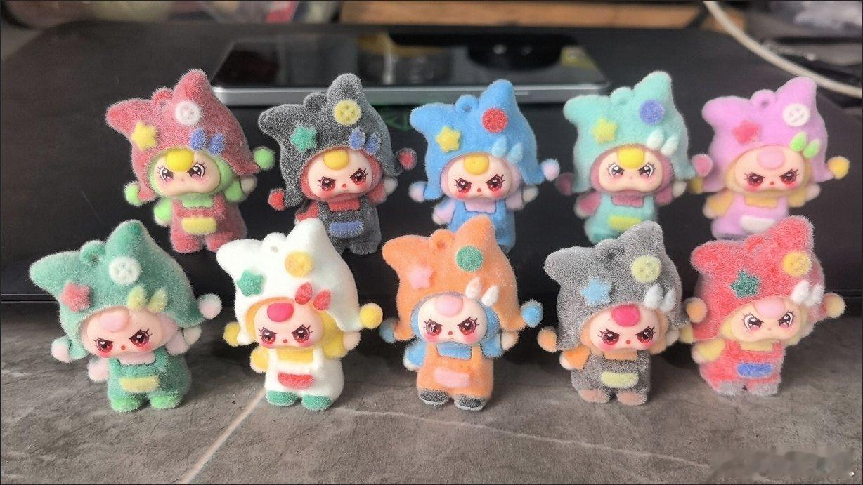 本周铁粉宝子的礼物，抽三位铁粉宝子送处一套10个植绒小公仔   抽奖详情