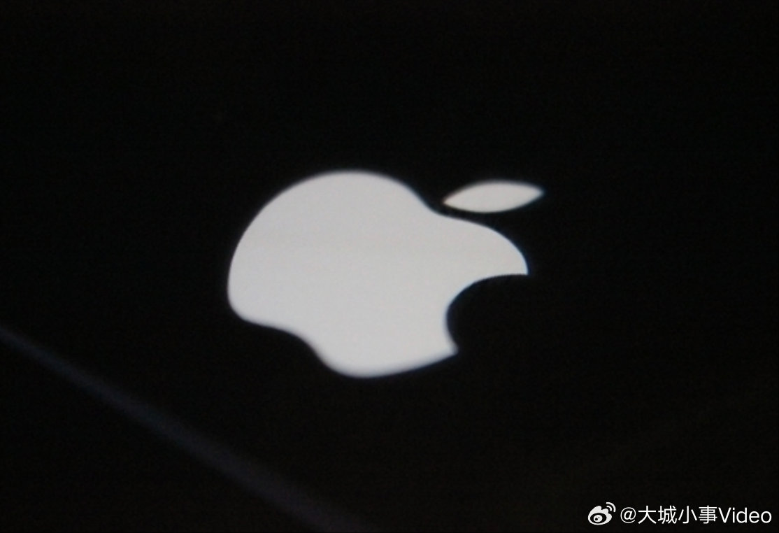 【M5芯片款MacBookAir发布】M5芯片MacBookAir起售价2699