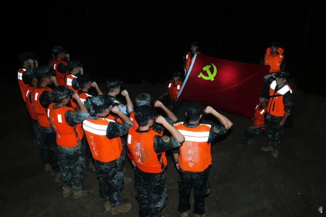 三川金盾烽火问鼎计划热点观点  星夜集结！周口支队奔赴川汇区金海路街道沙河、颍河