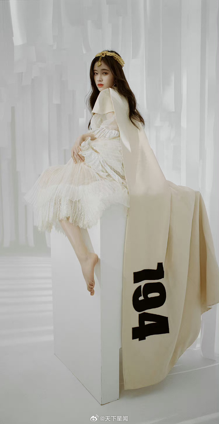 鞠婧祎 ​​​