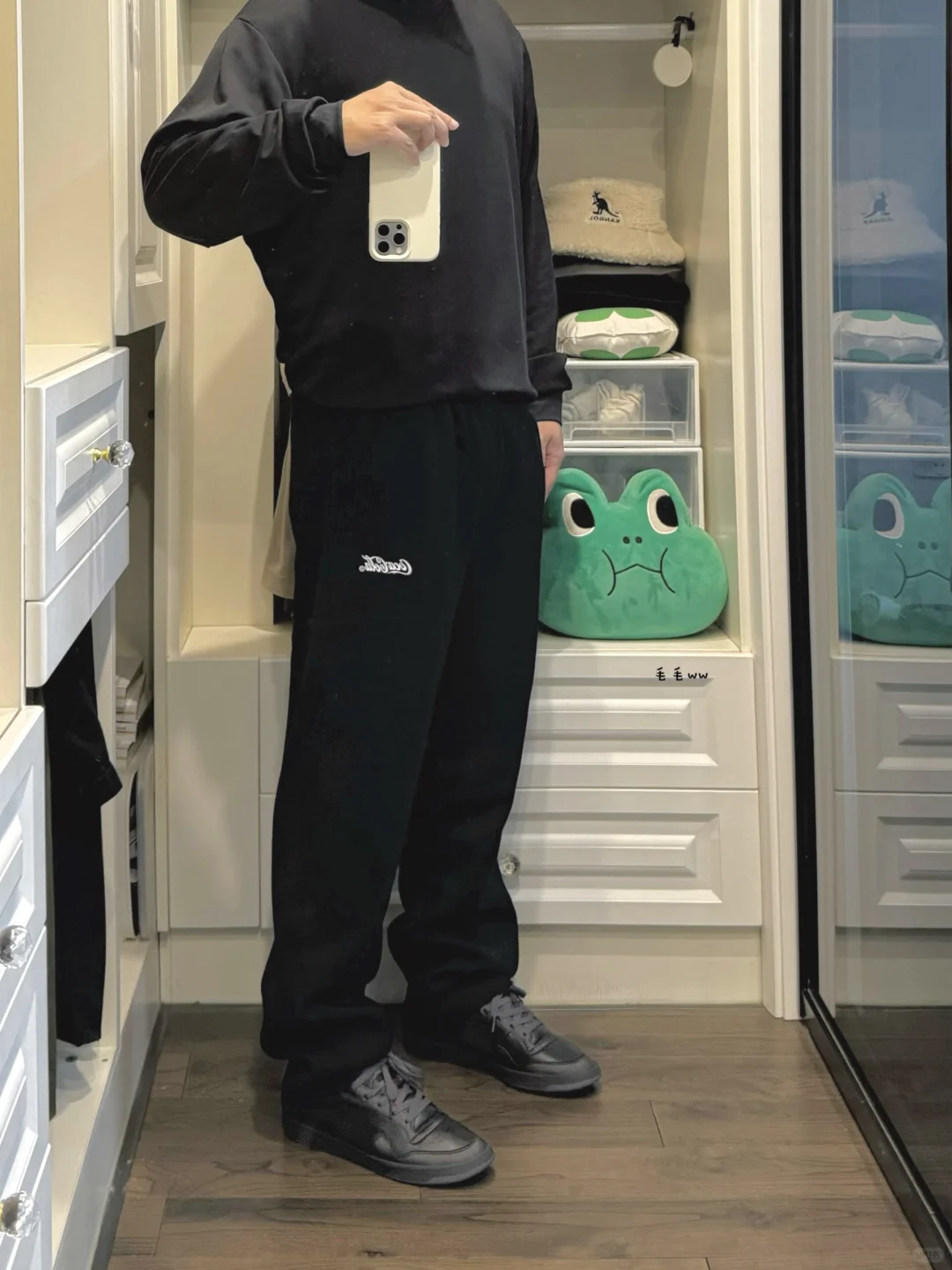 All Black｜薄底鞋穿搭