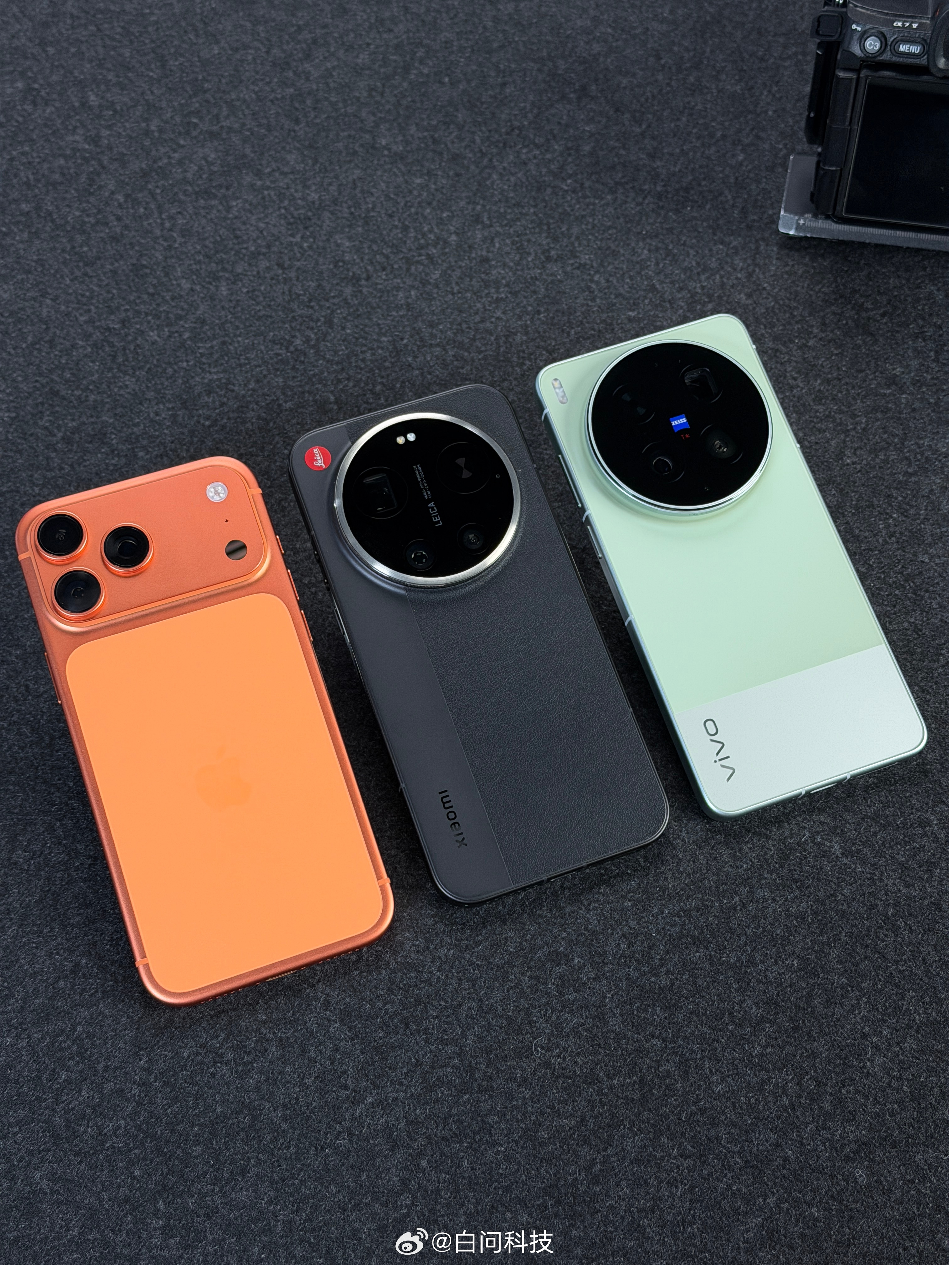 上网冲浪刷到了某Ultra的外观图大家喜欢这种拼接的设计吗？ 