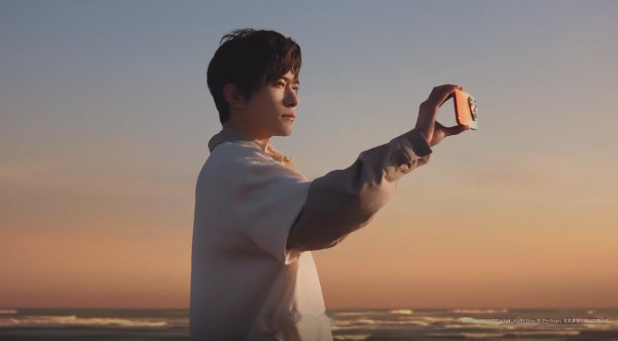 一直都觉得千玺安静又有力量，华为Pura系列新品发布华为pura90 系列与千玺